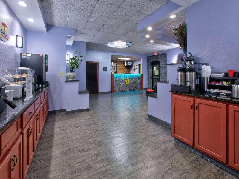 Super 8 by Wyndham Mobile/Tillmans Corner image