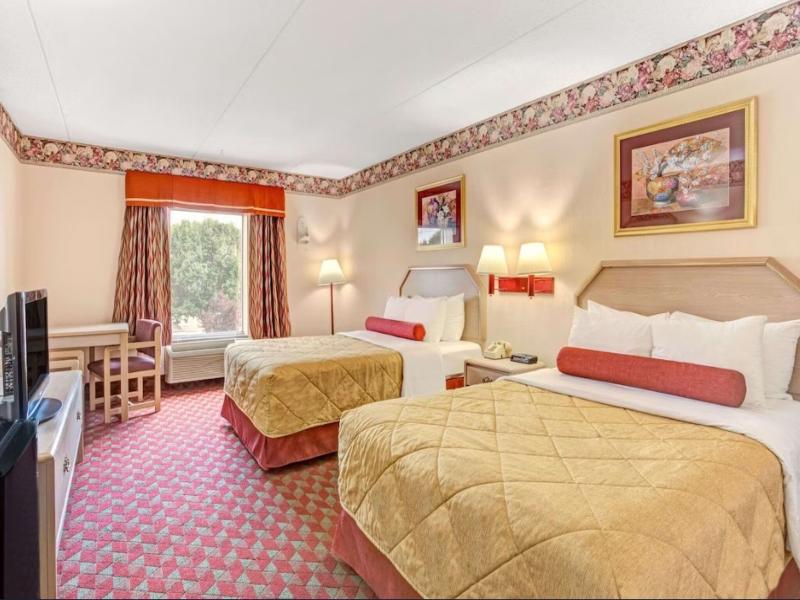 Ramada by Wyndham Murfreesboro image