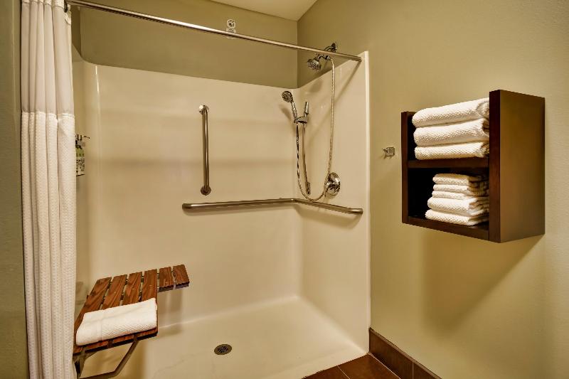 Staybridge Suites Middleton/Madison-West photo 11