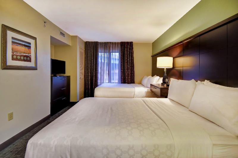 Staybridge Suites Middleton/Madison-West photo 8