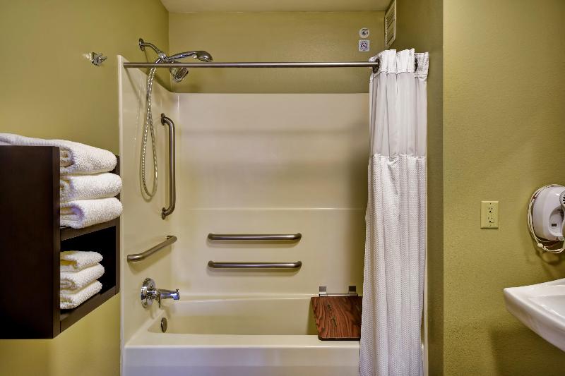 Staybridge Suites Middleton/Madison-West photo 13