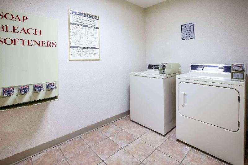 Baymont by Wyndham Mackinaw City photo 5