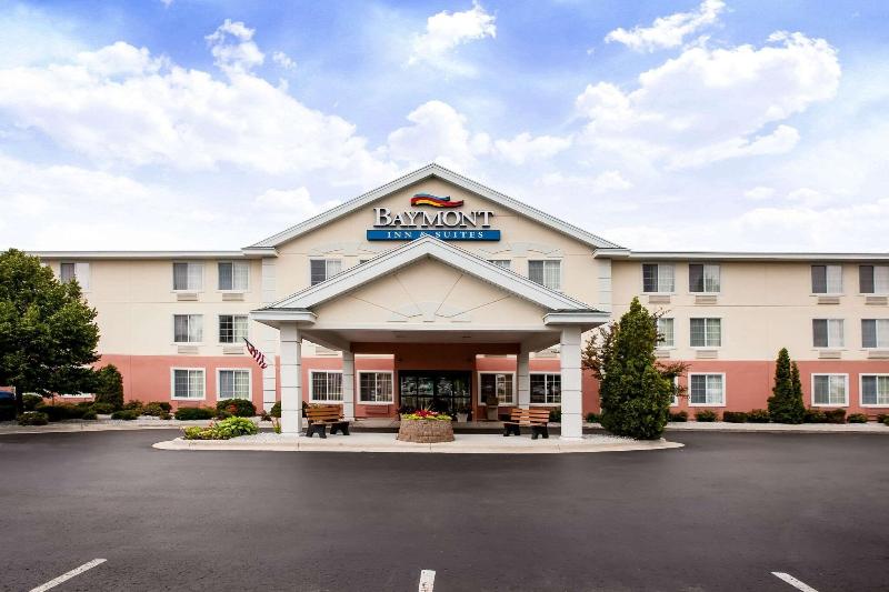 Baymont by Wyndham Mackinaw City image