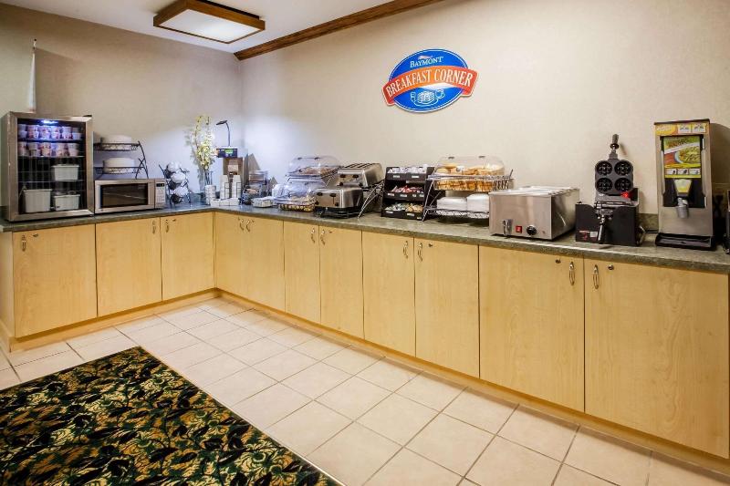 Baymont by Wyndham Mackinaw City image