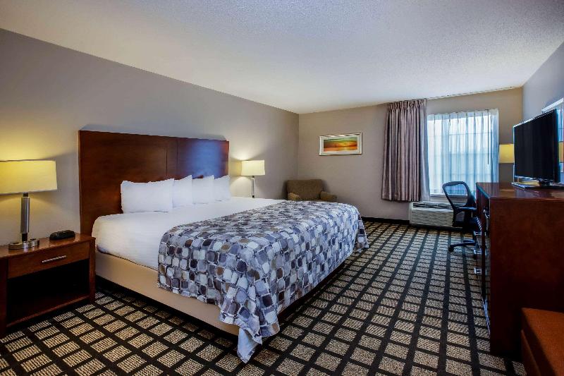 Baymont by Wyndham Mackinaw City image