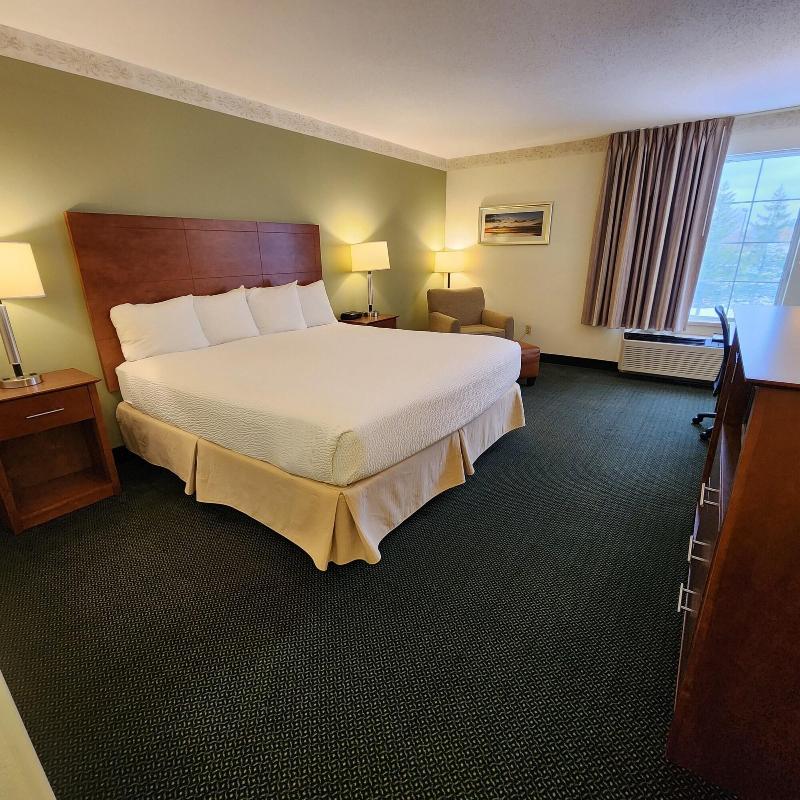 Baymont by Wyndham Mackinaw City image
