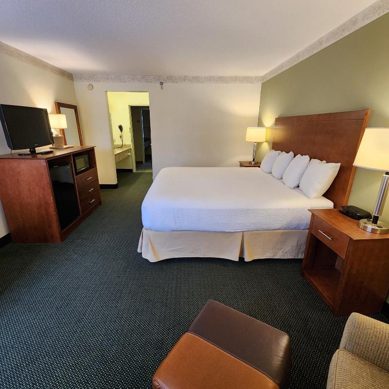 Baymont by Wyndham Mackinaw City image
