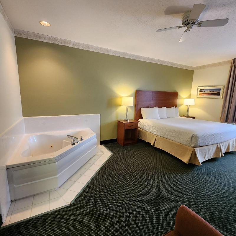 Baymont by Wyndham Mackinaw City image