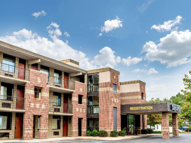 Days Inn by Wyndham Vineland image