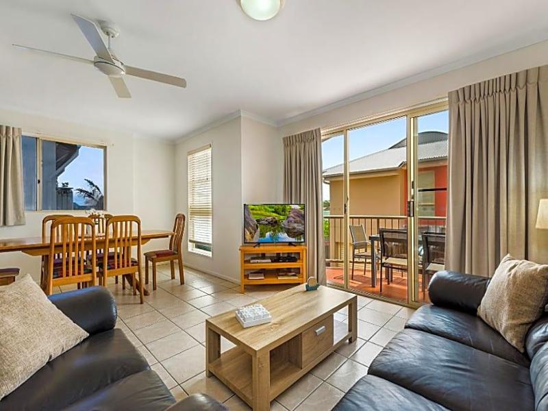 Coolum Beach Getaway Resort image