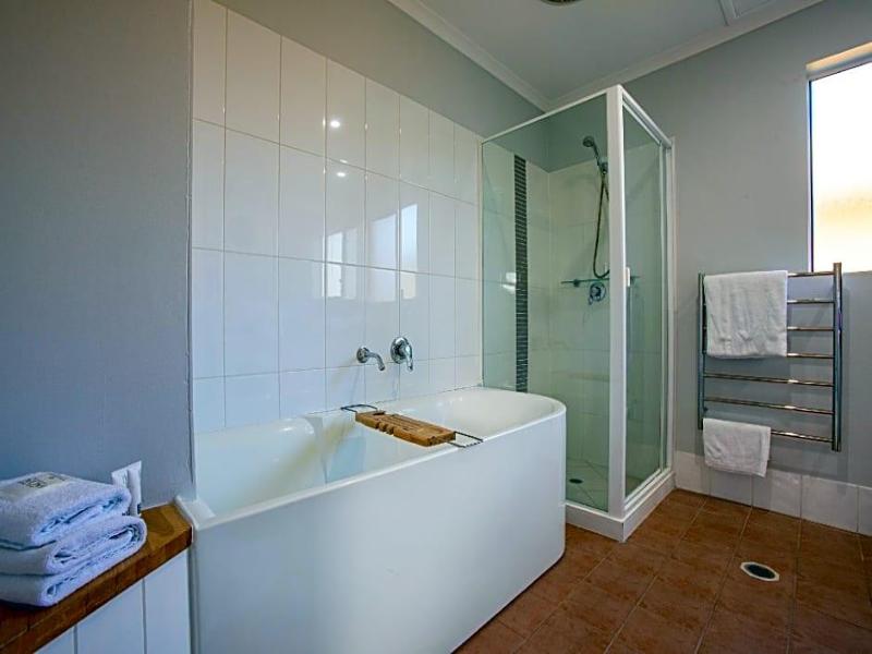 Coolum Beach Getaway Resort image