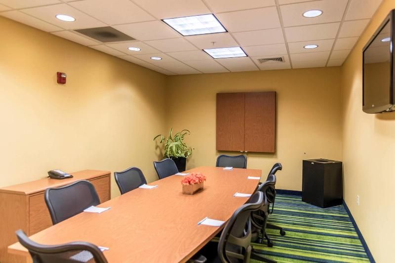 Fairfield Inn & Suites Muskegon Norton Shores image
