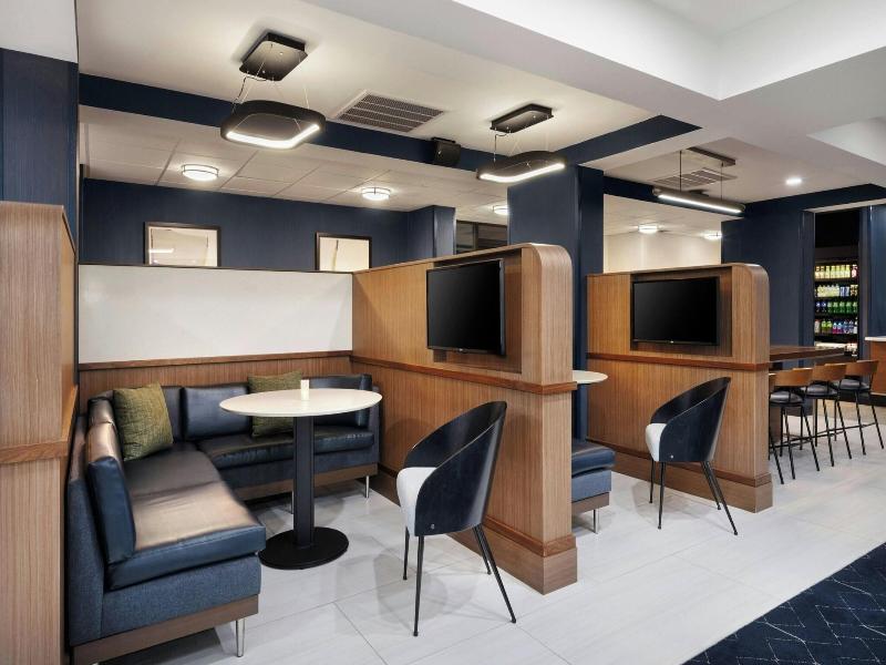 Courtyard by Marriott Mobile image