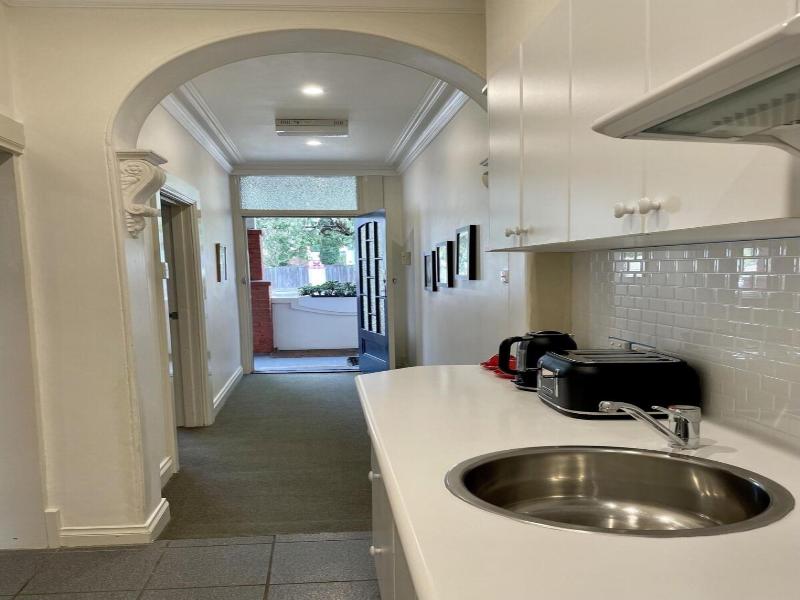 Athelstane House image