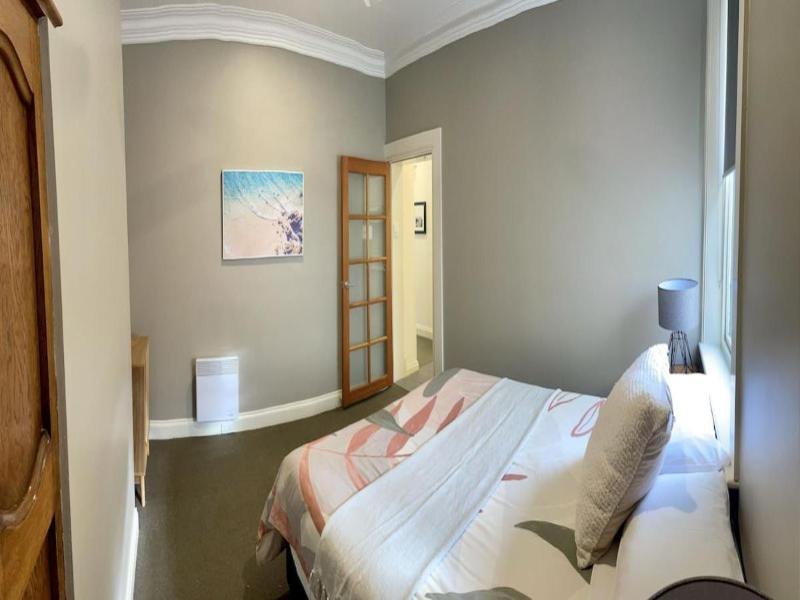 Athelstane House image