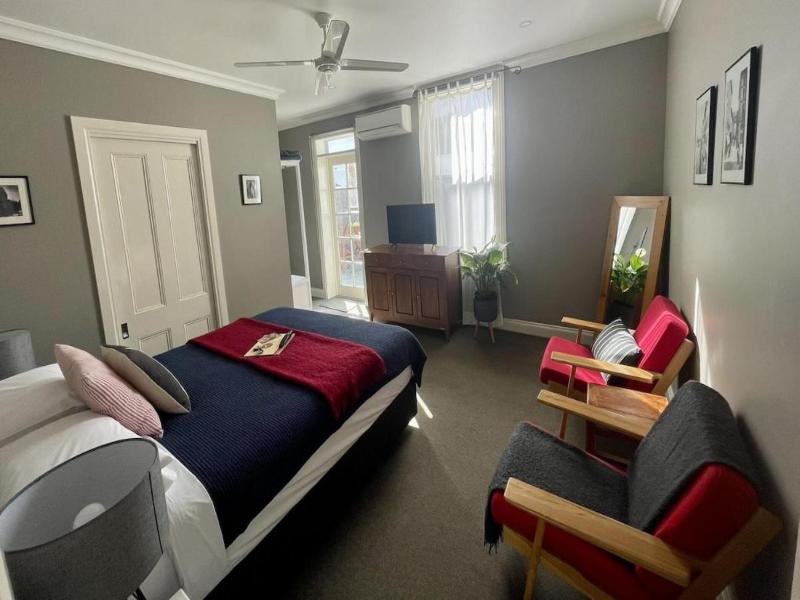 Athelstane House image