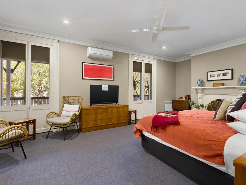 Athelstane House image