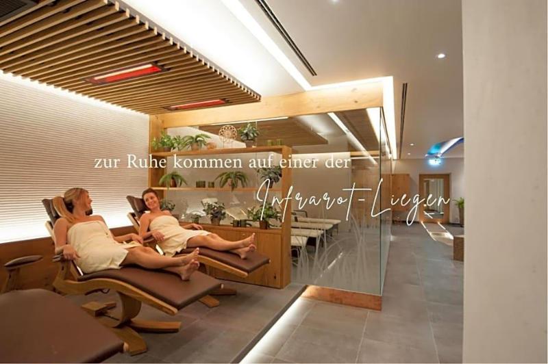 Business- und Wellnesshotel Schwaiger image