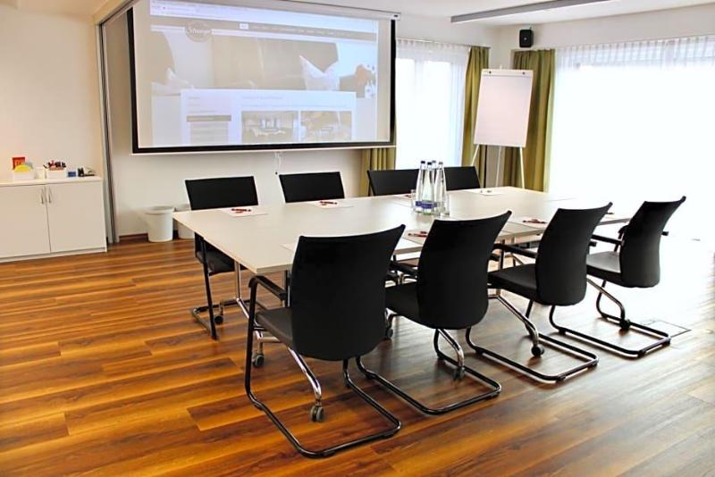 Business- und Wellnesshotel Schwaiger image