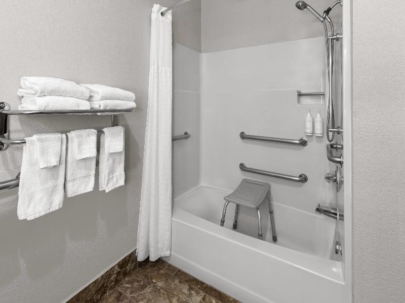 Days Inn by Wyndham Mankato — photo 9