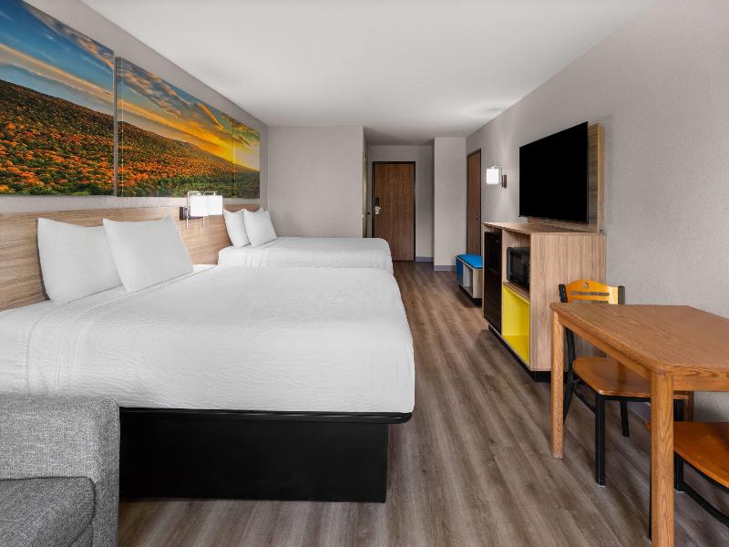 Days Inn by Wyndham Mankato — photo 27
