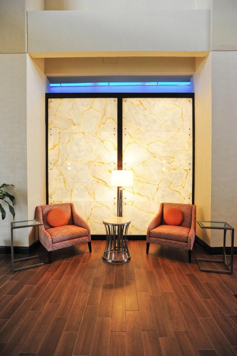 Mobile Marriott image