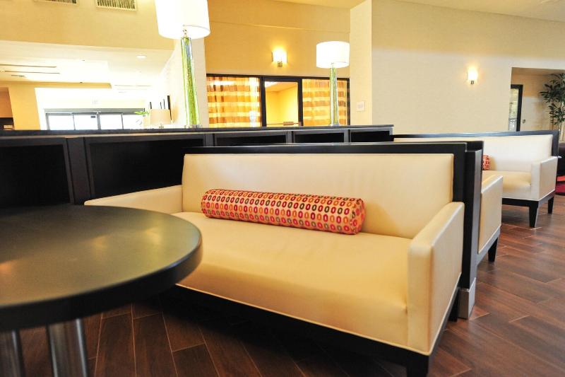 Mobile Marriott image