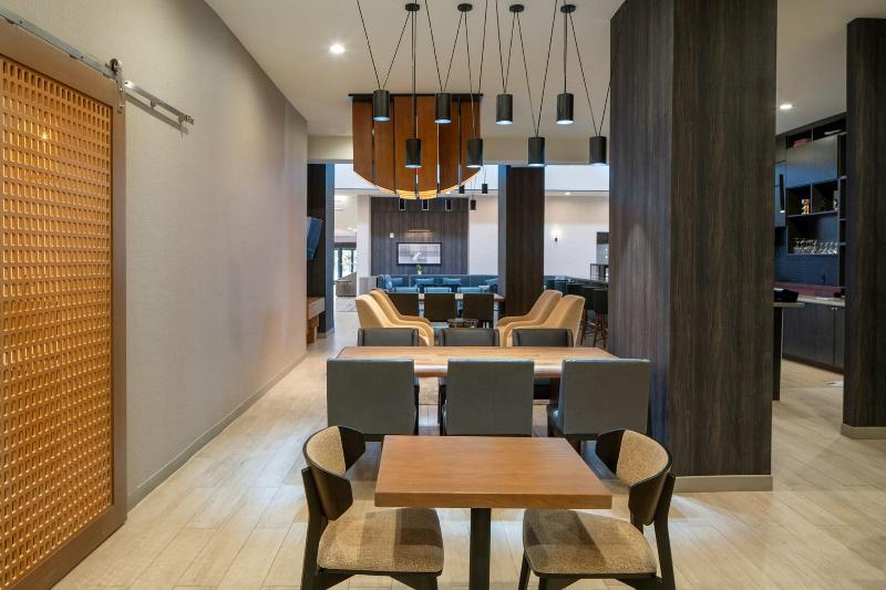 Mobile Marriott image