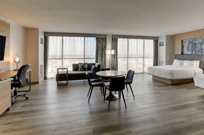 Mobile Marriott image