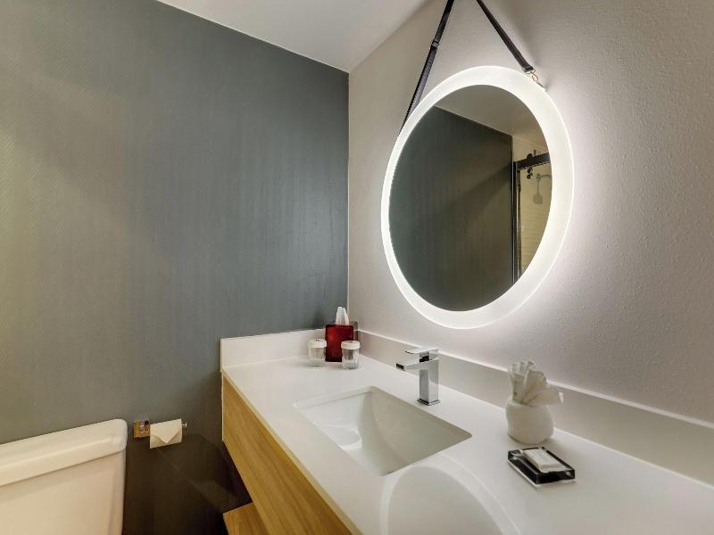 Mobile Marriott image