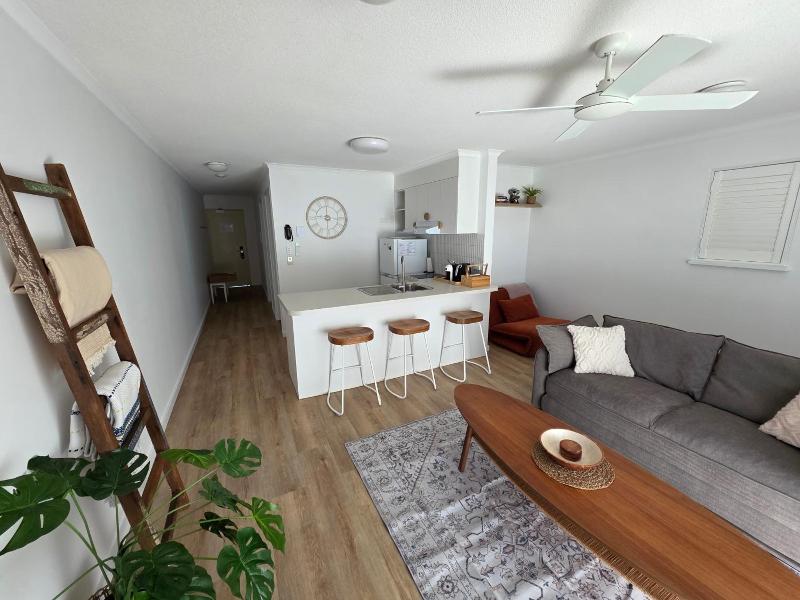 The Burlington Holiday Apartments image