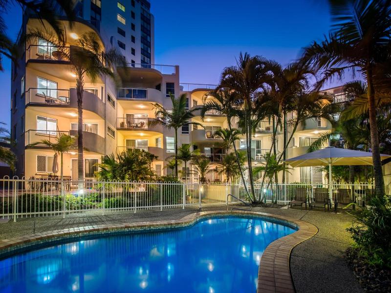 The Burlington Holiday Apartments image