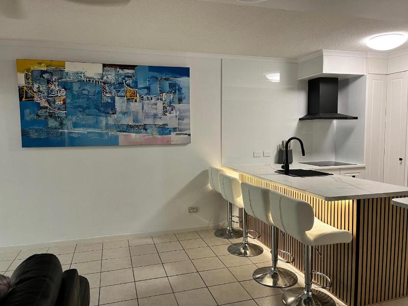 The Burlington Holiday Apartments image