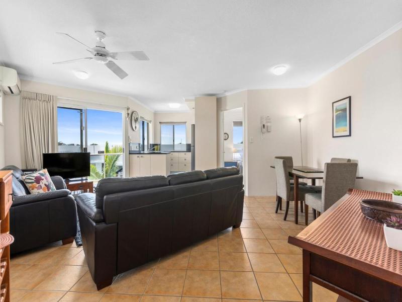 The Burlington Holiday Apartments image