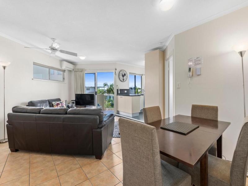 The Burlington Holiday Apartments image