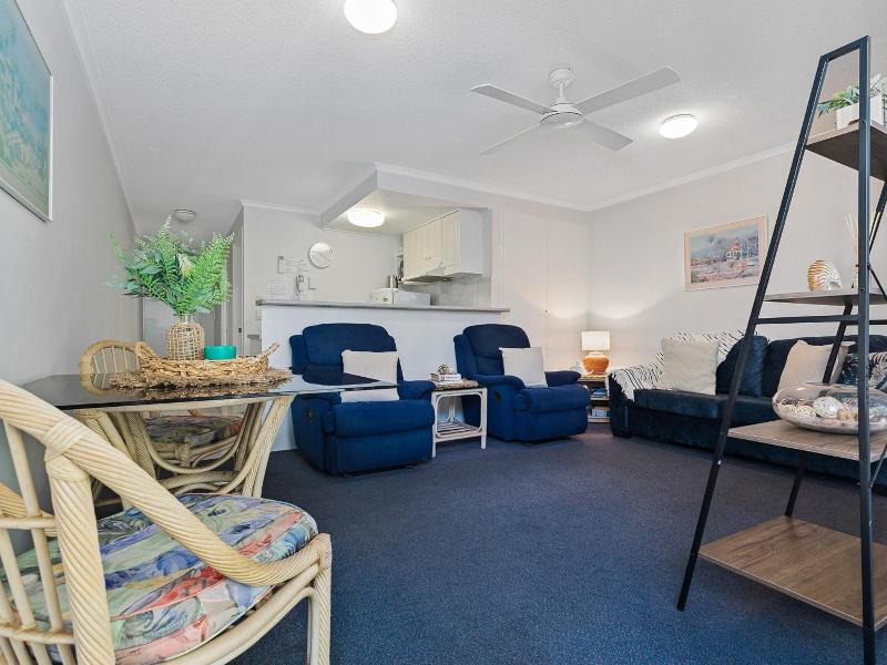 The Burlington Holiday Apartments image