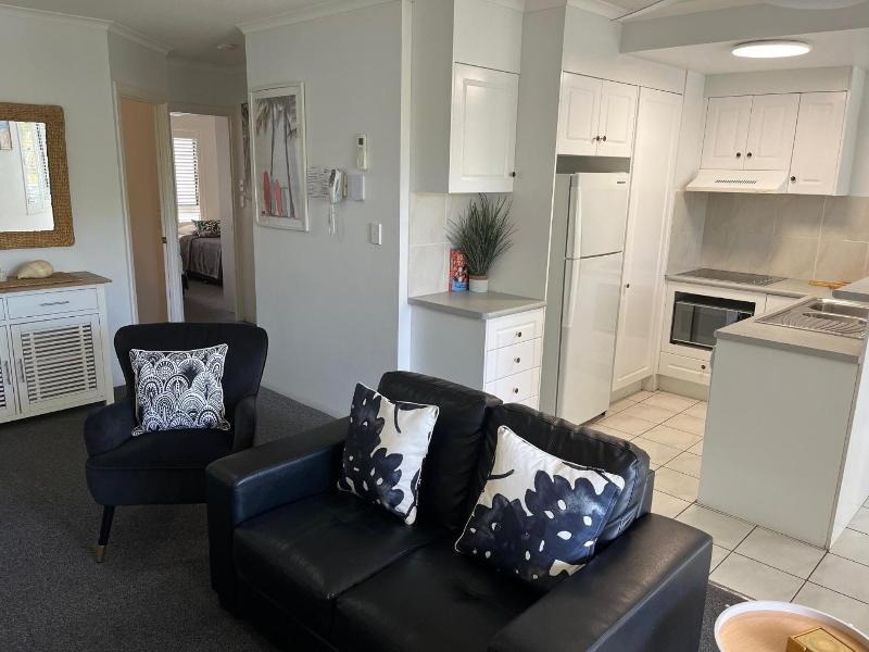 The Burlington Holiday Apartments image