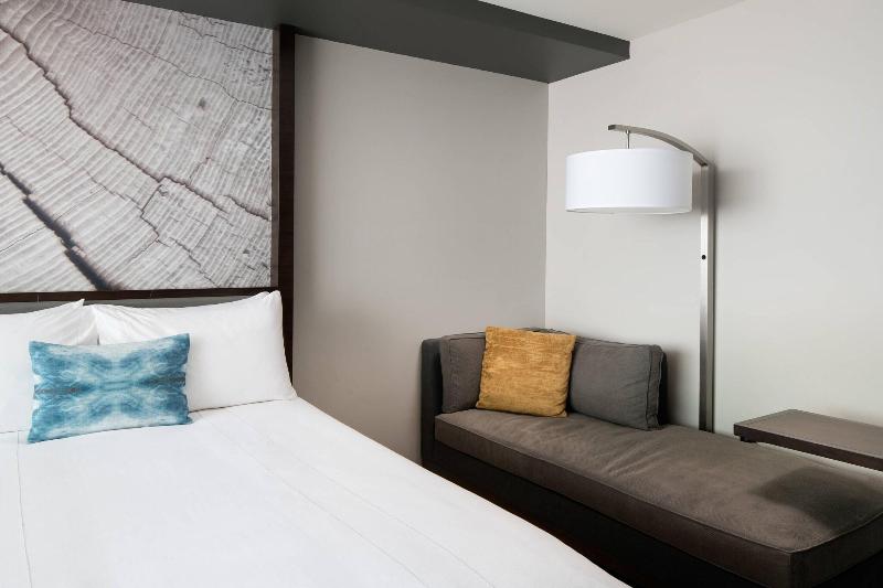 Morgantown Marriott at Waterfront Place image