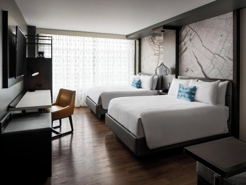 Morgantown Marriott at Waterfront Place image