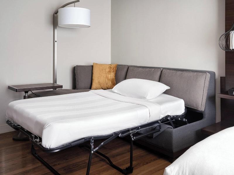 Morgantown Marriott at Waterfront Place image