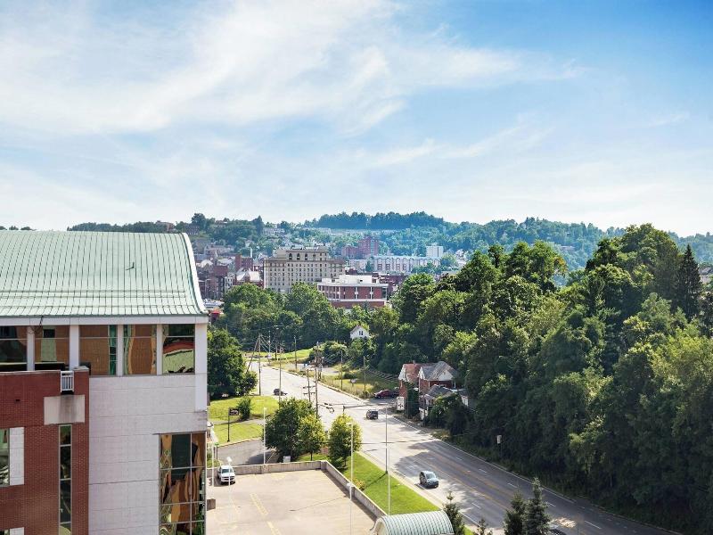 Morgantown Marriott at Waterfront Place image