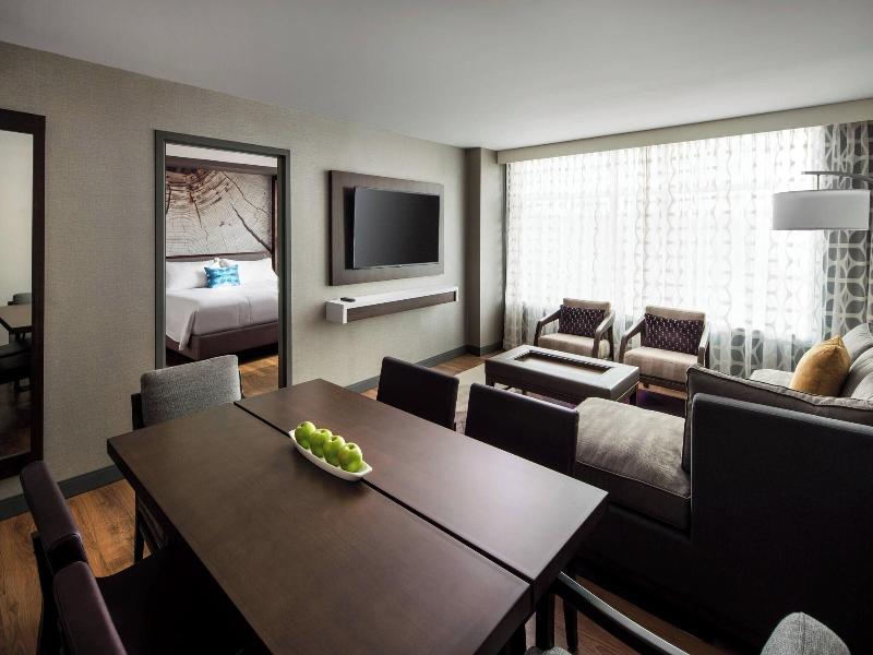 Morgantown Marriott at Waterfront Place image
