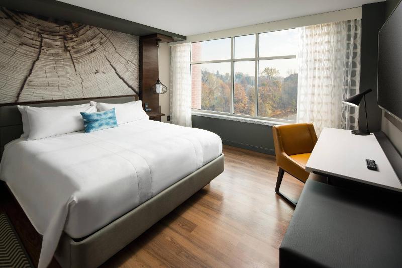 Morgantown Marriott at Waterfront Place image