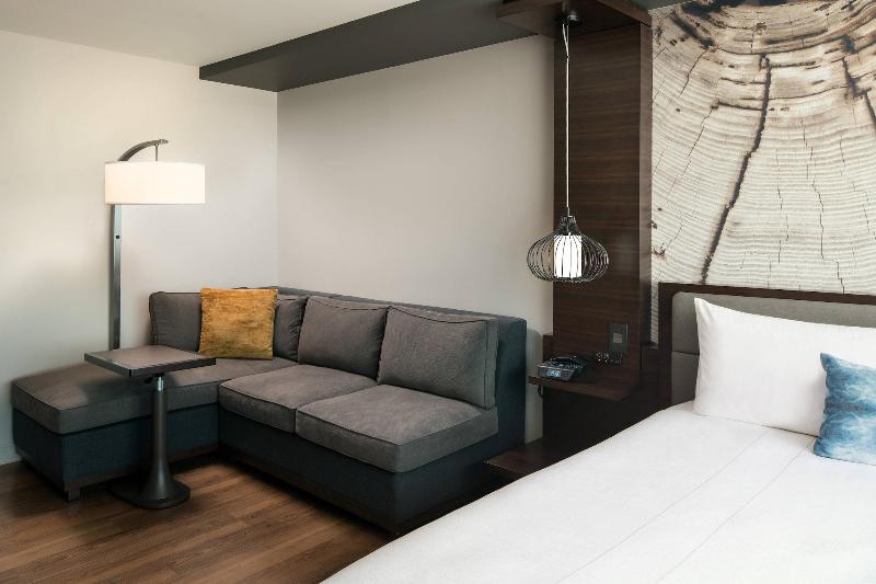 Morgantown Marriott at Waterfront Place image