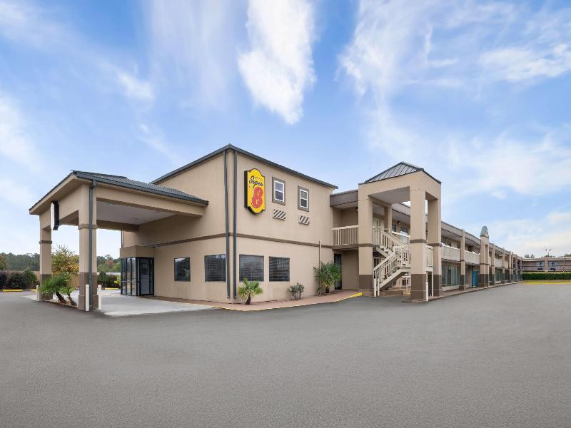 Super 8 by Wyndham Macon West image