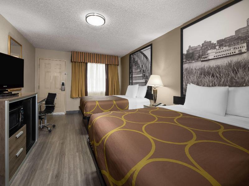 Super 8 by Wyndham Macon West image