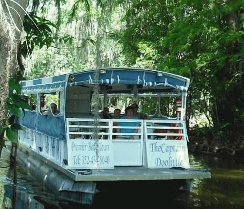 Lakeside Inn image