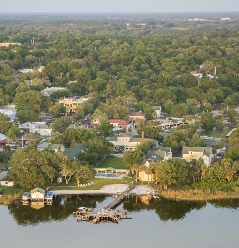 Lakeside Inn image