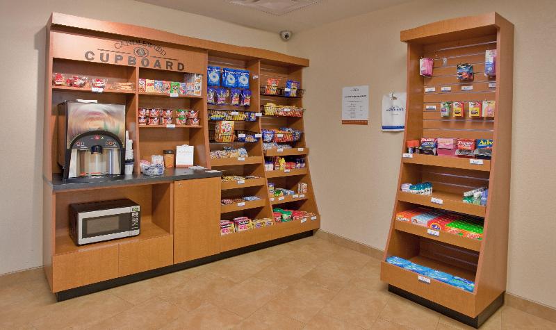 Candlewood Suites Kansas City Northeast