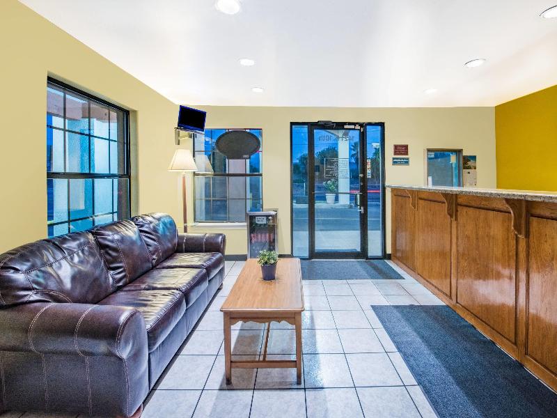 Days Inn By Wyndham Mcallen image